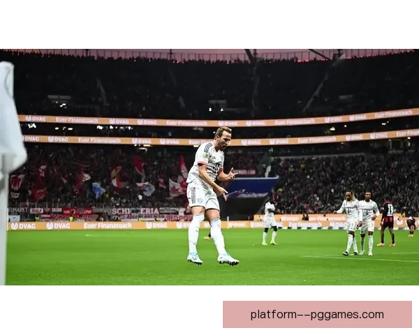 凯恩刷新德甲单赛季头球纪录拜仁前锋实力惊人