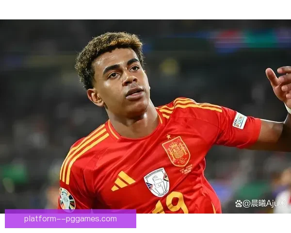 查维西蒙斯莱比锡大爆发加冕德甲助攻王引领青春风暴震动欧洲足坛