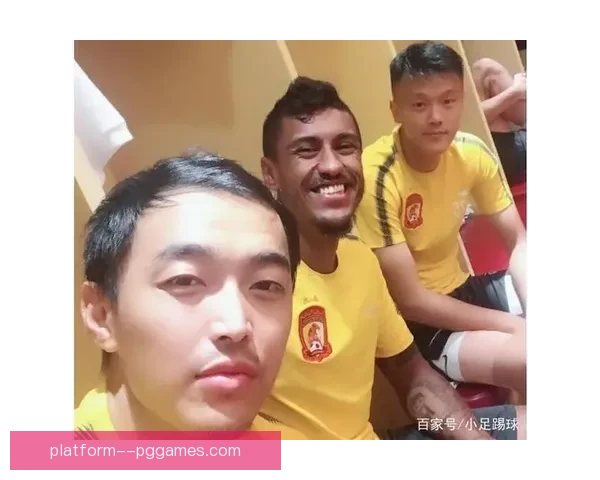 保利尼奥泪洒退役发布会宣布告别足球生涯感谢球迷陪伴
